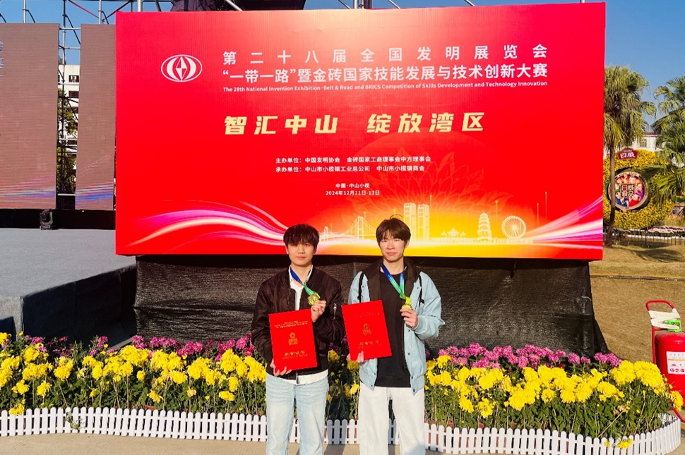 图片1 图片1