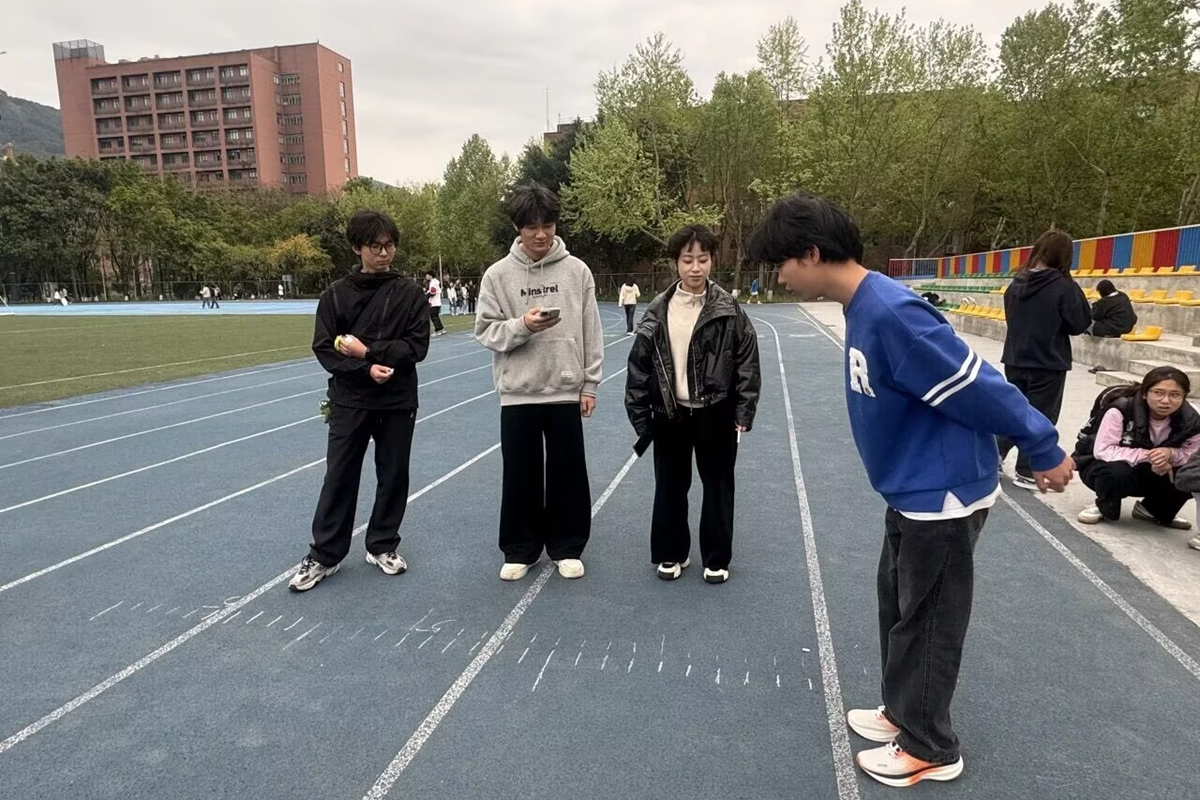 图片4 图片4